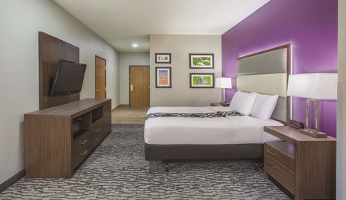 Chambre, 1 grand lit (Mobility/Hearing Impaired Accessible)