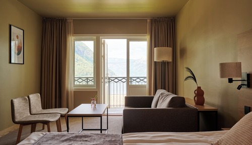 Chambre Deluxe Double ou avec lits jumeaux, balcon (Fjord View)