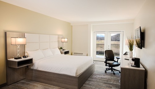 Chambre Deluxe, 1 très grand lit (Balcony or Patio)