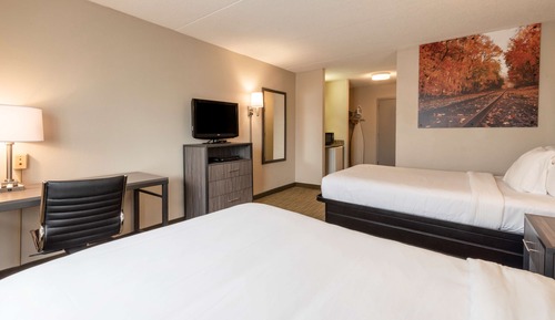 Chambre Standard, 2 lits doubles, non-fumeurs, réfrigérateur et four à micro-ondes