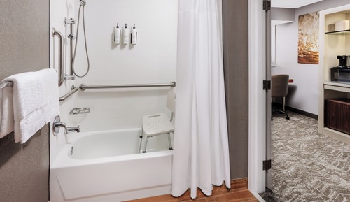 Suite, 1 très grand lit et 1 canapé-lit (Mobility Accessible, Tub)