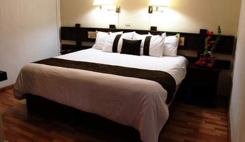 Chambre Deluxe, 1 très grand lit