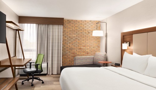 Chambre Standard, 1 très grand lit (Communication, Roll-In Shower)