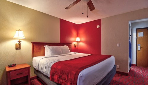 Chambre, 1 très grand lit, non-fumeurs