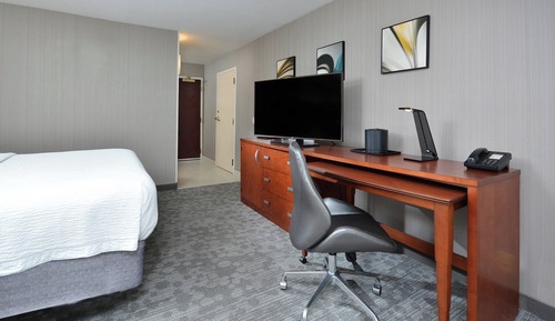 Chambre, 1 très grand lit (Mobility/Hearing Access, Roll-In Shwr)