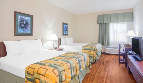 Chambre Standard, 2 grands lits