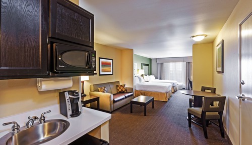 Suite, 1 très grand lit et 1 canapé-lit