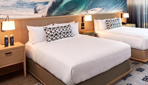 Chambre, 2 grands lits, non-fumeurs, vue partielle sur l'océan