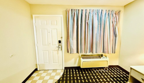 Chambre, 1 très grand lit, accessible aux personnes à mobilité réduite, non-fumeurs (Roll-in Shower)