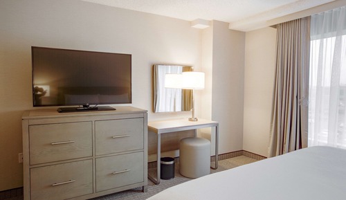 Suite, 1 très grand lit, accessible aux personnes à mobilité réduite, baignoire