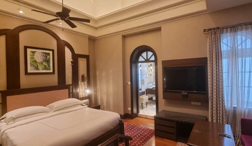 Chambre Luxe (Grande, Heritage Wing)