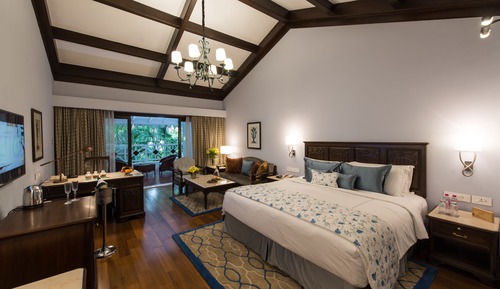 Suite Luxe, 1 très grand lit, vue jardin