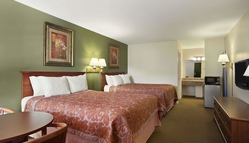 Chambre Standard, 2 grands lits