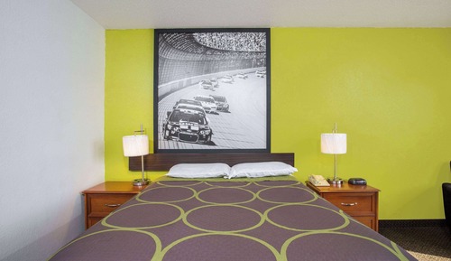 Chambre, 1 grand lit, fumeurs