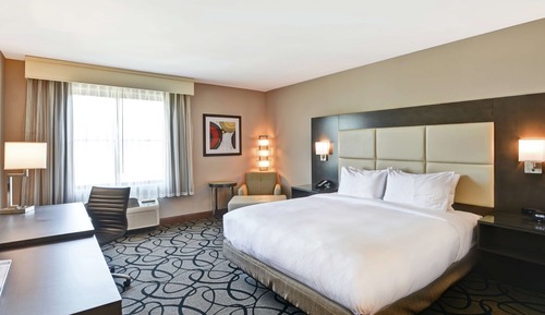 Chambre, 1 très grand lit (Mobility & Hearing, Roll-in Shower)