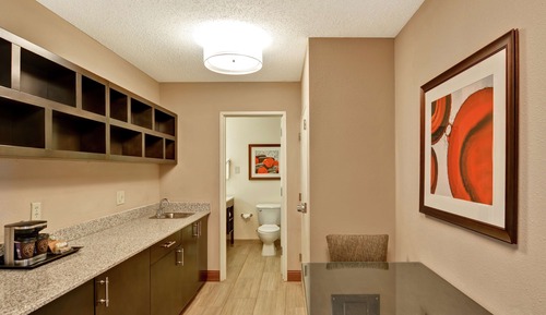 Suite Studio, 2 grands lits, accessible aux personnes à mobilité réduite (Mobility & Hearing)
