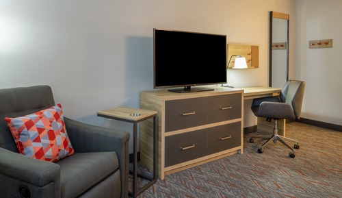 Suite Studio, 1 grand lit, accessible aux personnes à mobilité réduite (Communications)