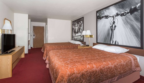 Chambre Standard, 2 grands lits