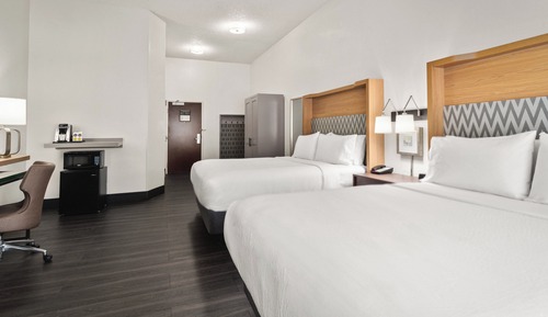Chambre Standard, 2 grands lits (Communications)