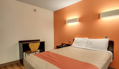 Chambre Standard, 1 très grand lit, accessible aux personnes à mobilité réduite, non-fumeurs
