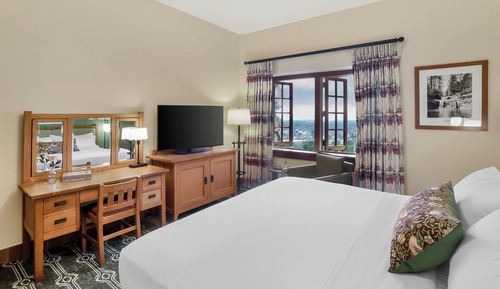 Chambre Deluxe, 1 très grand lit, vue montagne