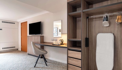Chambre, 1 grand lit, accessible aux personnes à mobilité réduite