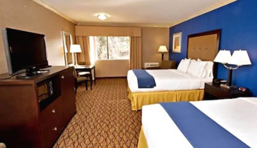 Chambre Standard, 2 grands lits, accessible aux personnes à mobilité réduite (Communications)