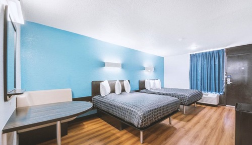 Chambre, 2 grands lits, non-fumeurs