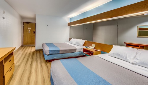 Chambre Standard, 2 grands lits, non-fumeurs