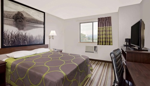 Chambre, 1 grand lit, accessible aux personnes à mobilité réduite, non-fumeurs (Mobility)