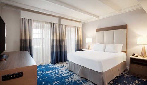 Suite Junior, 1 très grand lit (Mobility, Accessible Tub)