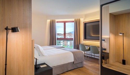 Chambre Familiale, vue parc (2X2)