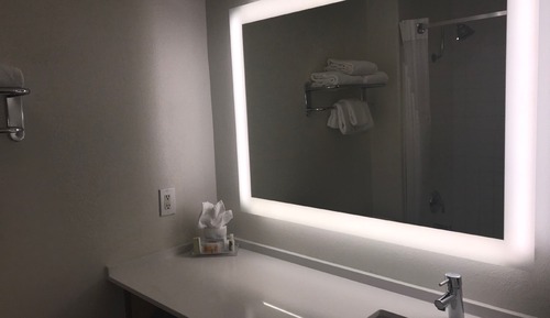 Chambre Standard, 1 très grand lit