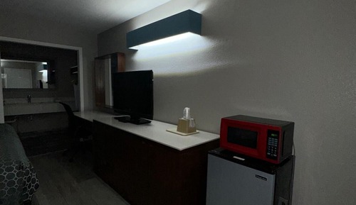 Chambre, 1 très grand lit, non-fumeurs