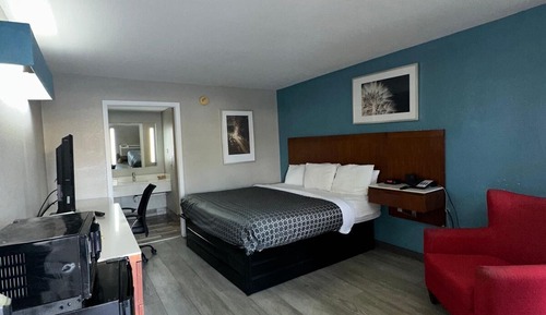 Chambre, 1 très grand lit, accessible aux personnes à mobilité réduite, non-fumeurs