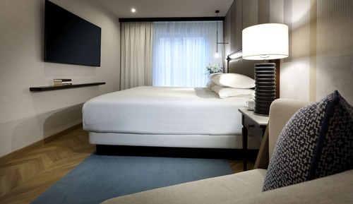 Chambre Deluxe, 1 très grand lit, vue ville