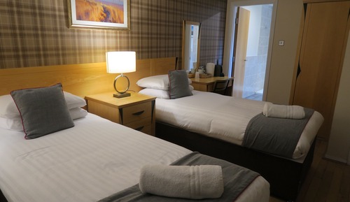 Chambre avec lits jumeaux