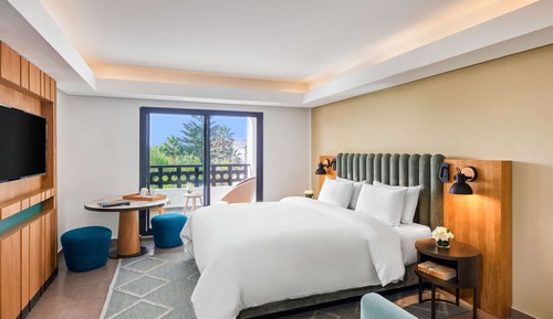 Chambre Deluxe, 1 très grand lit, vue piscine