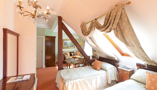 Chambre Supérieure avec lits jumeaux, vue ville