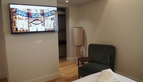 Suite Supérieure, 1 grand lit et 1 canapé-lit