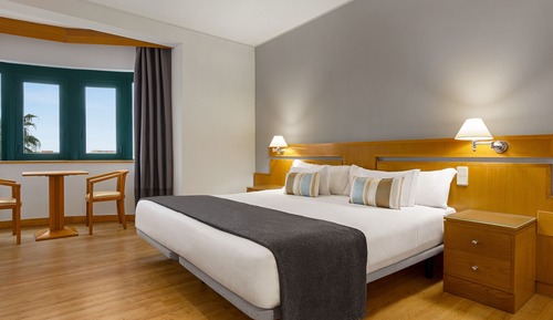 Chambre Standard, 1 très grand lit, non-fumeurs