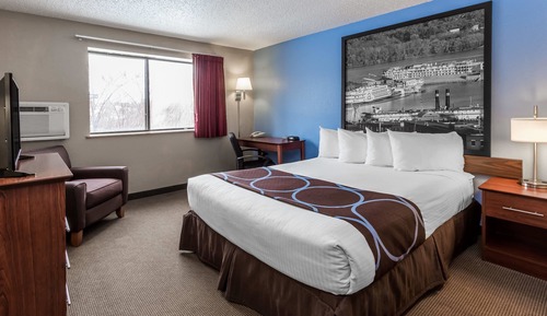 Chambre, 1 grand lit, accessible aux personnes à mobilité réduite, non-fumeurs (Mobility)