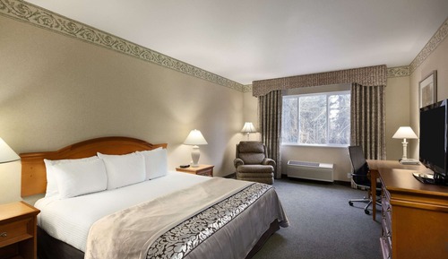 Chambre, 1 très grand lit et 1 canapé-lit, non-fumeurs