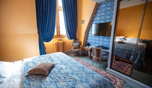 Chambre Double Classique, salle de bains attenante, vue jardin (Charlotte De Montmorency)