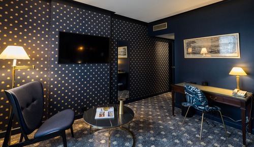 Chambre Supérieure, 1 très grand lit