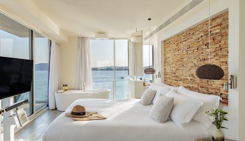 Extra ME + Junior Suite 2 Bedroom Sea View and Terrace (3+3)