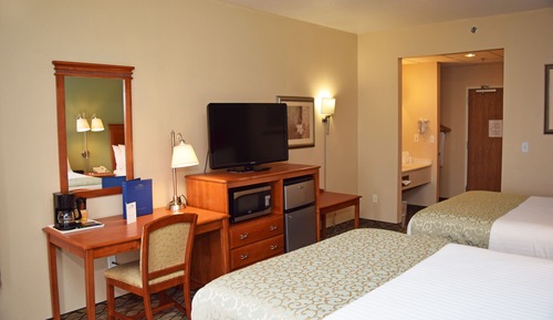 Chambre Standard, 2 grands lits, balcon, vue lac