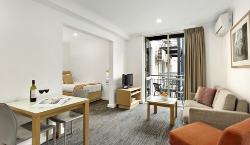 Studio, 2 chambres