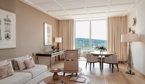 Suite (Marie Louise)