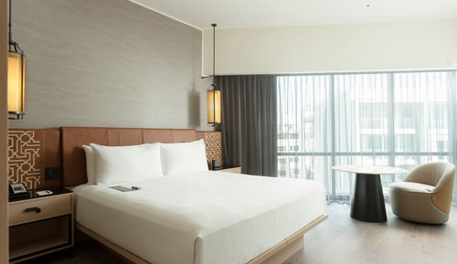 Chambre, 1 très grand lit, non-fumeurs